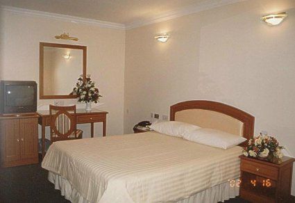 Hotel Sentosa Kuala Belait Exterior photo