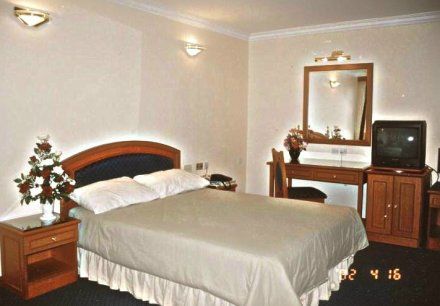 Hotel Sentosa Kuala Belait Exterior photo